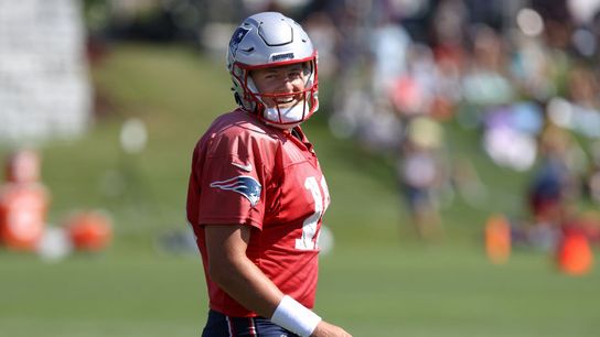Patriots Camp Report 08.02.23: Mac Jones, offense flex on defense; first batch of 1-on-1s taken at Gillette Stadium (Patriots)